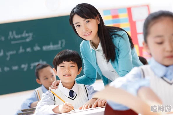 被全班学生c遍的班主任指的是一位深受学生喜爱和尊敬的老师