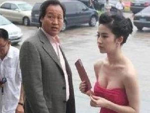 暴黑料网揭露娱乐圈不为人知的秘密与丑闻