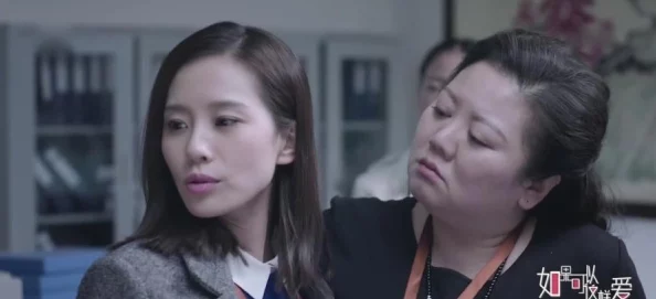 三个水嫩大学生闺蜜多水盗火线