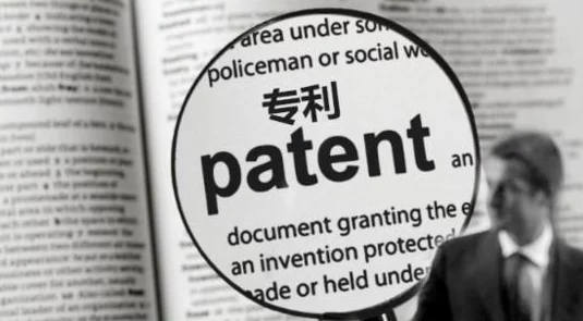 撕掉她的外衣3最新版游戏新增多个角色和关卡提升了玩家的体验