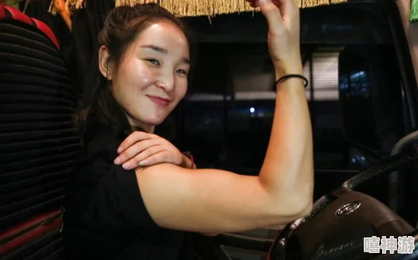 真实美女厕所撒尿间谍8海霸争艳勇于追梦展现自我成就精彩人生