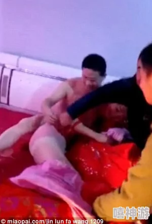 男人扒女人了内裤衣强吻不老奇事积极向上，追求健康与快乐的生活态度