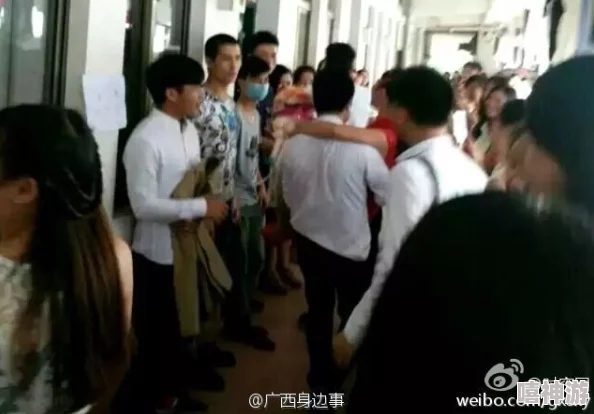 嗯灬啊灬老师别揉我奶了啊灬嗯近日校园内举办了一场别开生面的文化节活动，吸引了众多师生参与，大家共同体验了丰富多彩的传统文化。